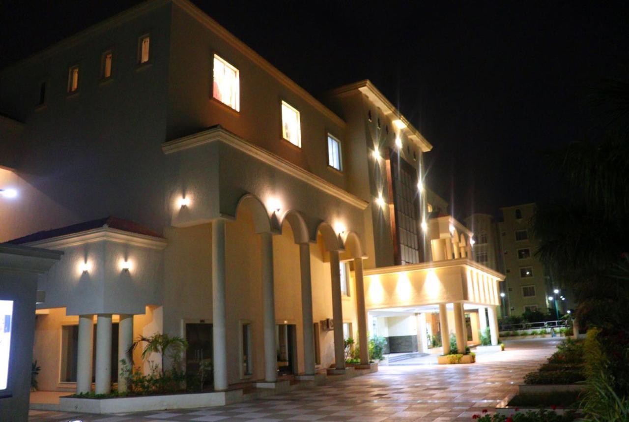 Rk - Inn Premium Suites バンガロール エクステリア 写真