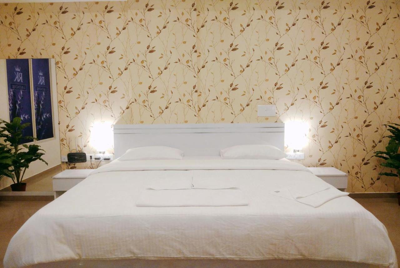 Rk - Inn Premium Suites バンガロール エクステリア 写真