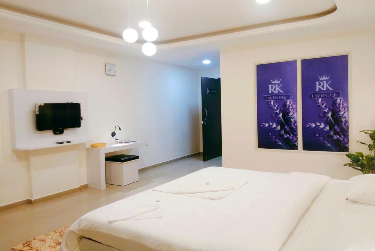Rk - Inn Premium Suites バンガロール エクステリア 写真